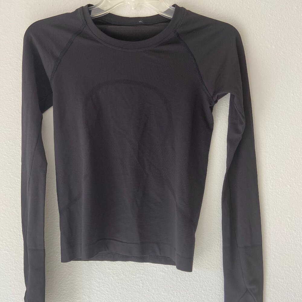 LULULEMON SWIFTLY LONG SLEEVE WAIST LENGTH SHIRT SZ 4